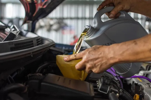 The-Hidden-Dangers-of-Using-the-Wrong-Engine-Oil-in-Your-Truck FoxCitiesTruck