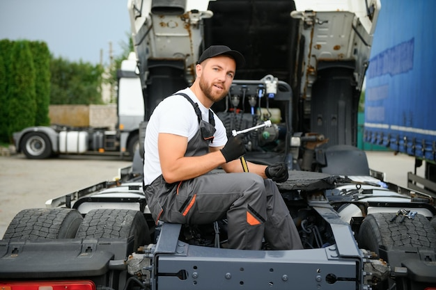 How-to-Reduce-Truck-Maintenance-Costs-Without-Compromising-Quality FoxCitiesTruck